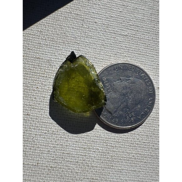 16.8 cts. Green Tourmaline Natural Crystal Slice - Custom Cabochon #11 - Picture 4 of 7